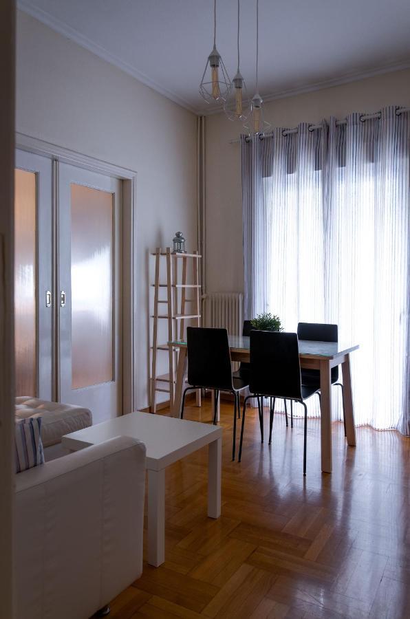 Beautiful 2Bd Apartment Near Historic Center Of Афіни Екстер'єр фото