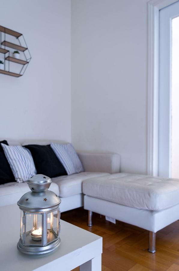 Beautiful 2Bd Apartment Near Historic Center Of Афіни Екстер'єр фото